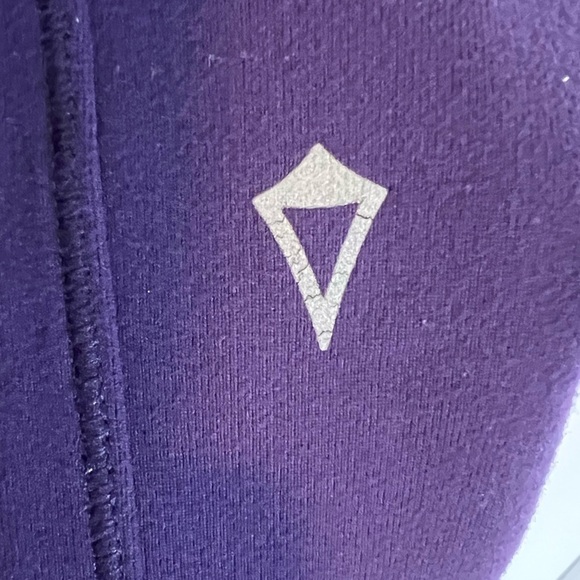 Ivivva by Lululemon Patterned Purple Leggings with Stirrups - Picture 2 of 7
